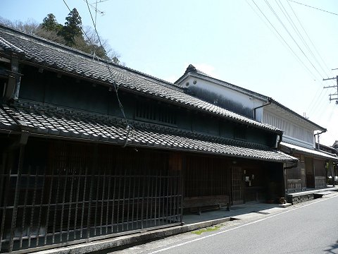 ��F�ɂ̒�����