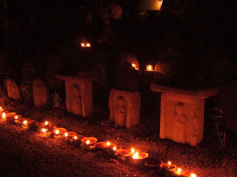 �n��������{