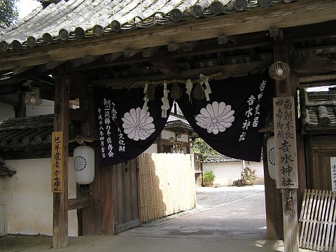 �g���_��