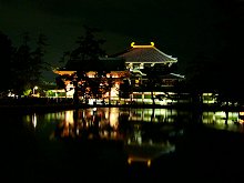 東大寺ののライトアップ
