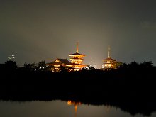 薬師寺のライトアップ